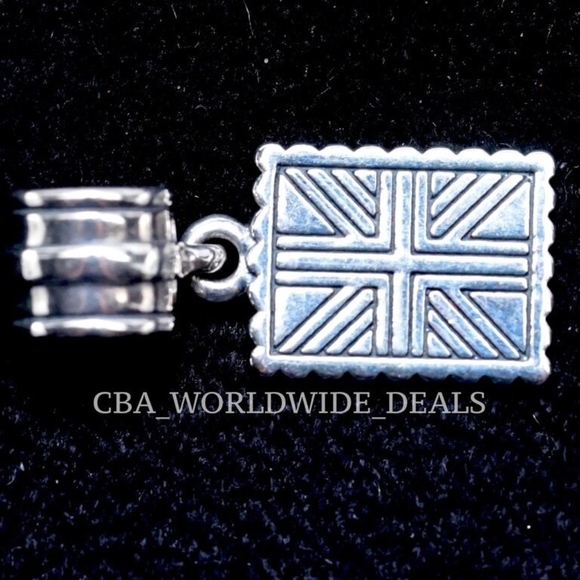 PANDORA Greetings From London Dangle Charm 791273 - Picture 1 of 3